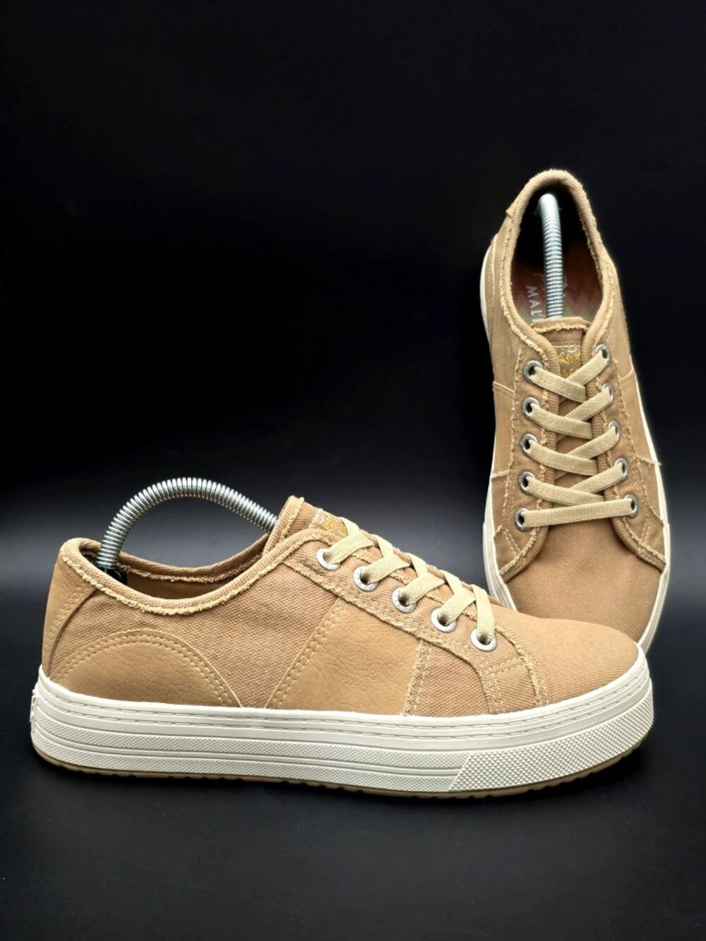 Blowfish Malibu Khaki Taupe Canvas Low Top Slip-on Sneakers Women’s Size 9M